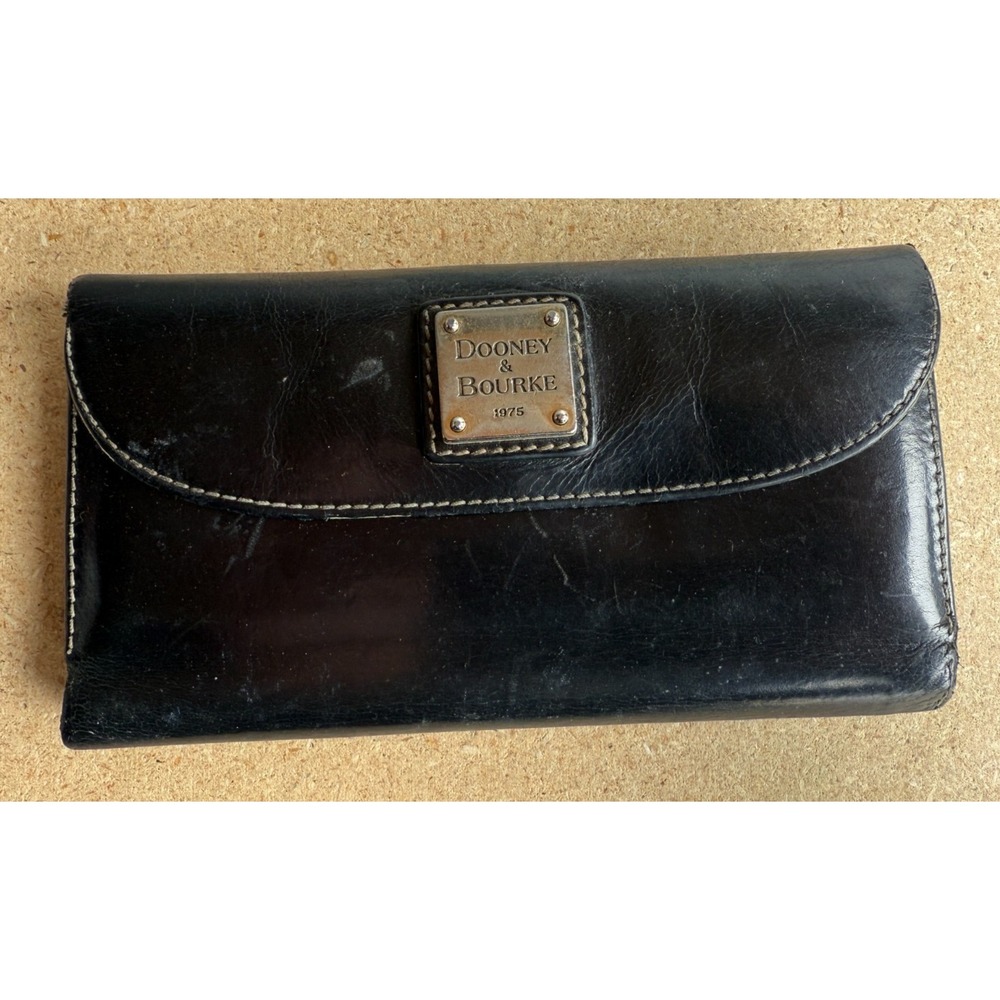 Dooney & Bourke Signature Leather Monogram 1975 Logo Continental Wallet Black‎
